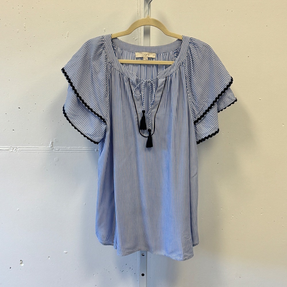 LOFT Striped Flutter Sleeve Tassel Tie Blouse Top Size Large Women's Blue‎ White